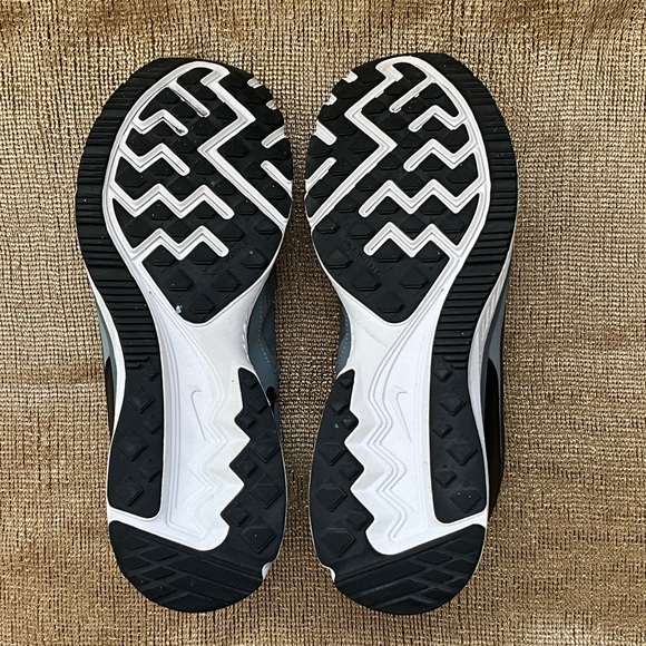Nike Zoom Blueish Gray and Black Running Shoes - Picture 3 of 5